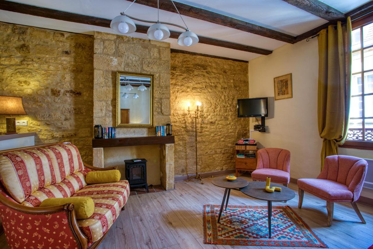 Les Flamboyants Apartment ซาร์ลา-ลา-กาเนดา ภายนอก รูปภาพ