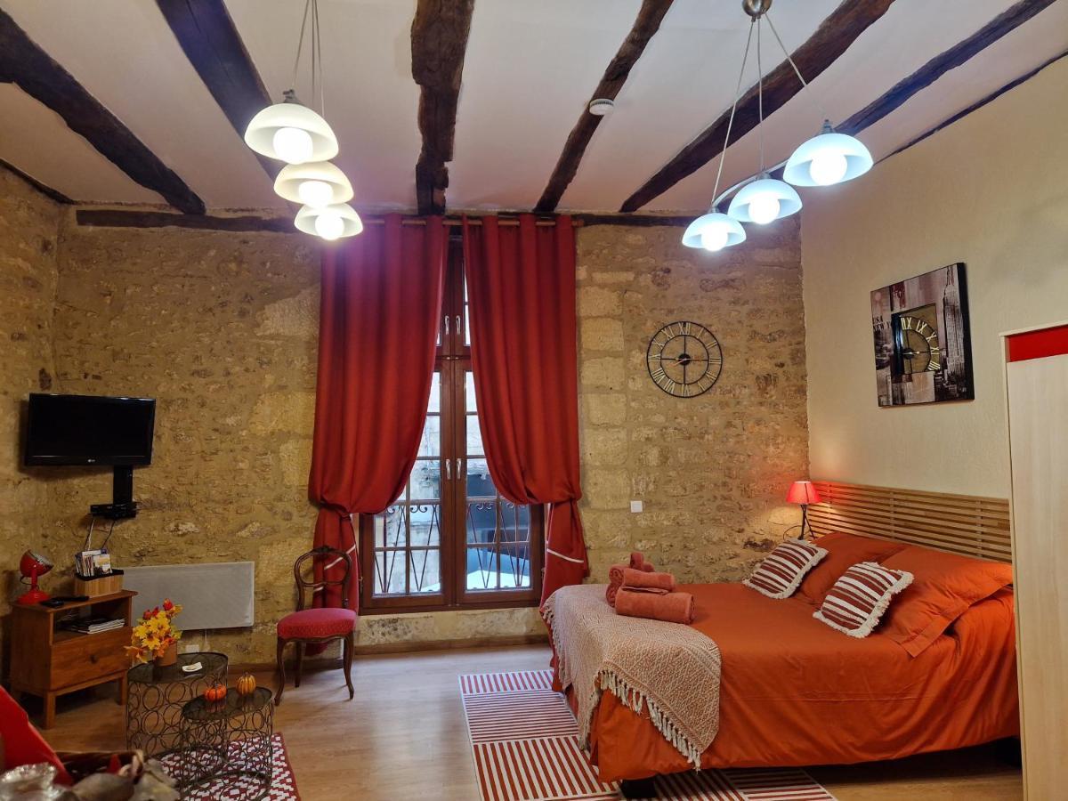 Les Flamboyants Apartment ซาร์ลา-ลา-กาเนดา ภายนอก รูปภาพ