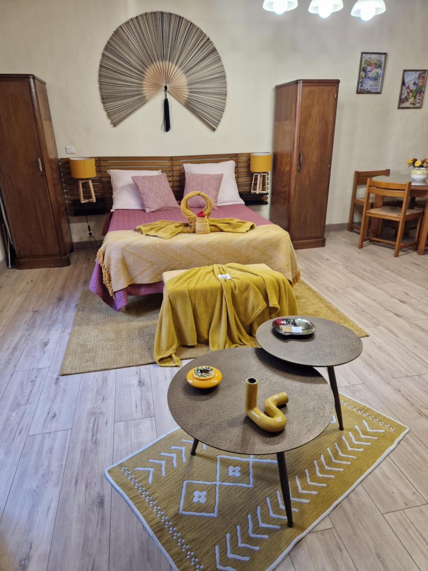 Les Flamboyants Apartment ซาร์ลา-ลา-กาเนดา ภายนอก รูปภาพ