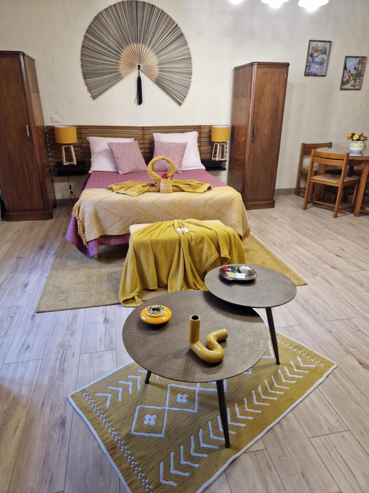 Les Flamboyants Apartment ซาร์ลา-ลา-กาเนดา ภายนอก รูปภาพ