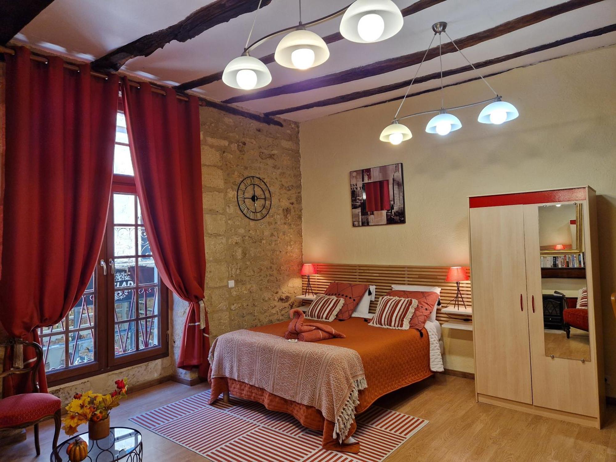 Les Flamboyants Apartment ซาร์ลา-ลา-กาเนดา ภายนอก รูปภาพ